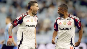 flamengo-gremio-arrascaeta-gol-e1744599347364