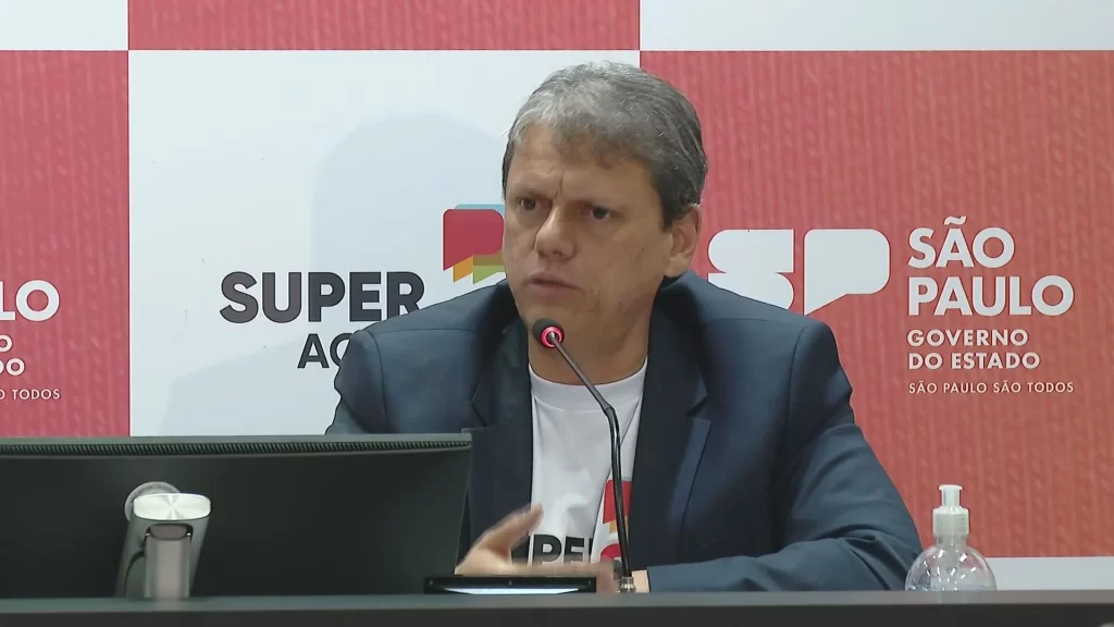 BR_CNN_200525_LINK_SP_COLETIIVA_TARCISIO_frame_110862